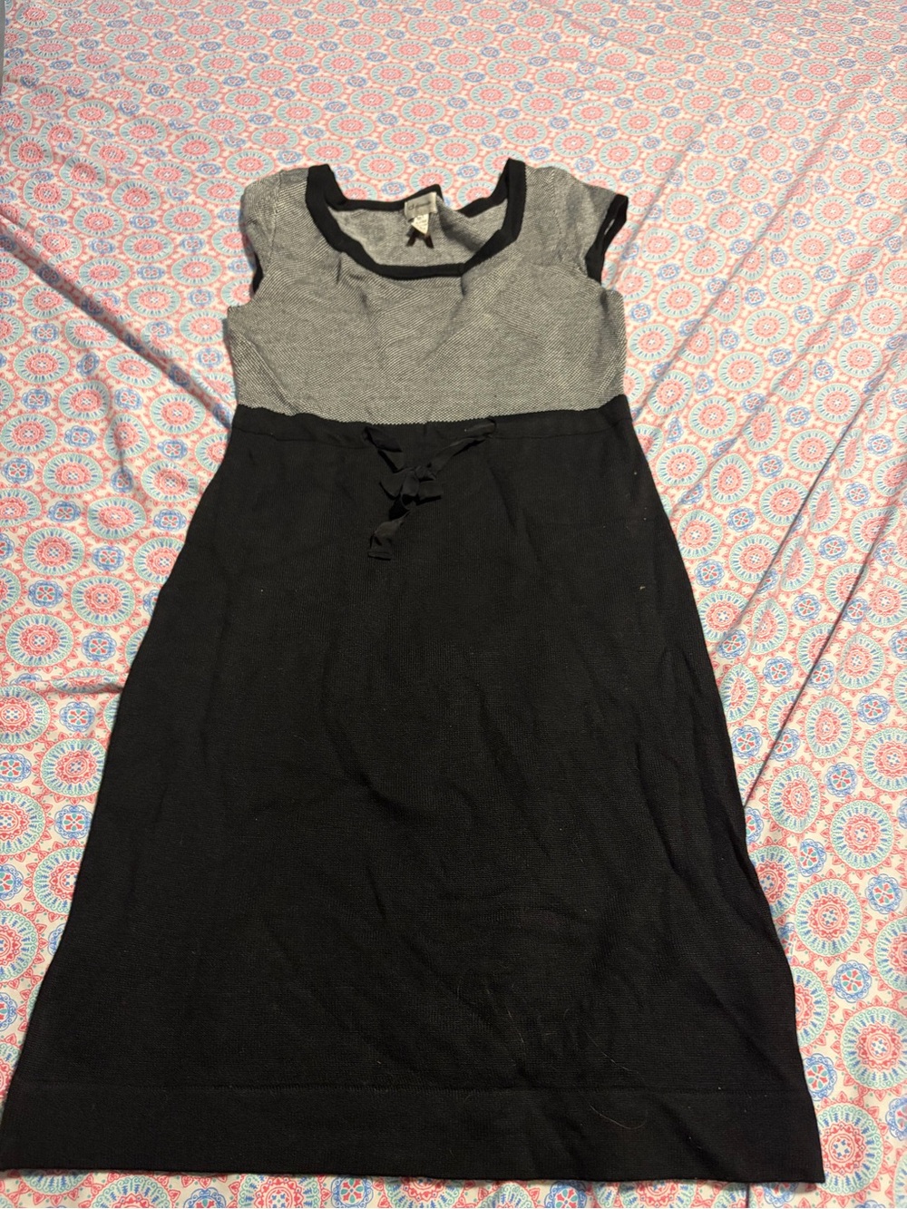 Dynamite Gray and Black Cap-Sleeve Midi Dress